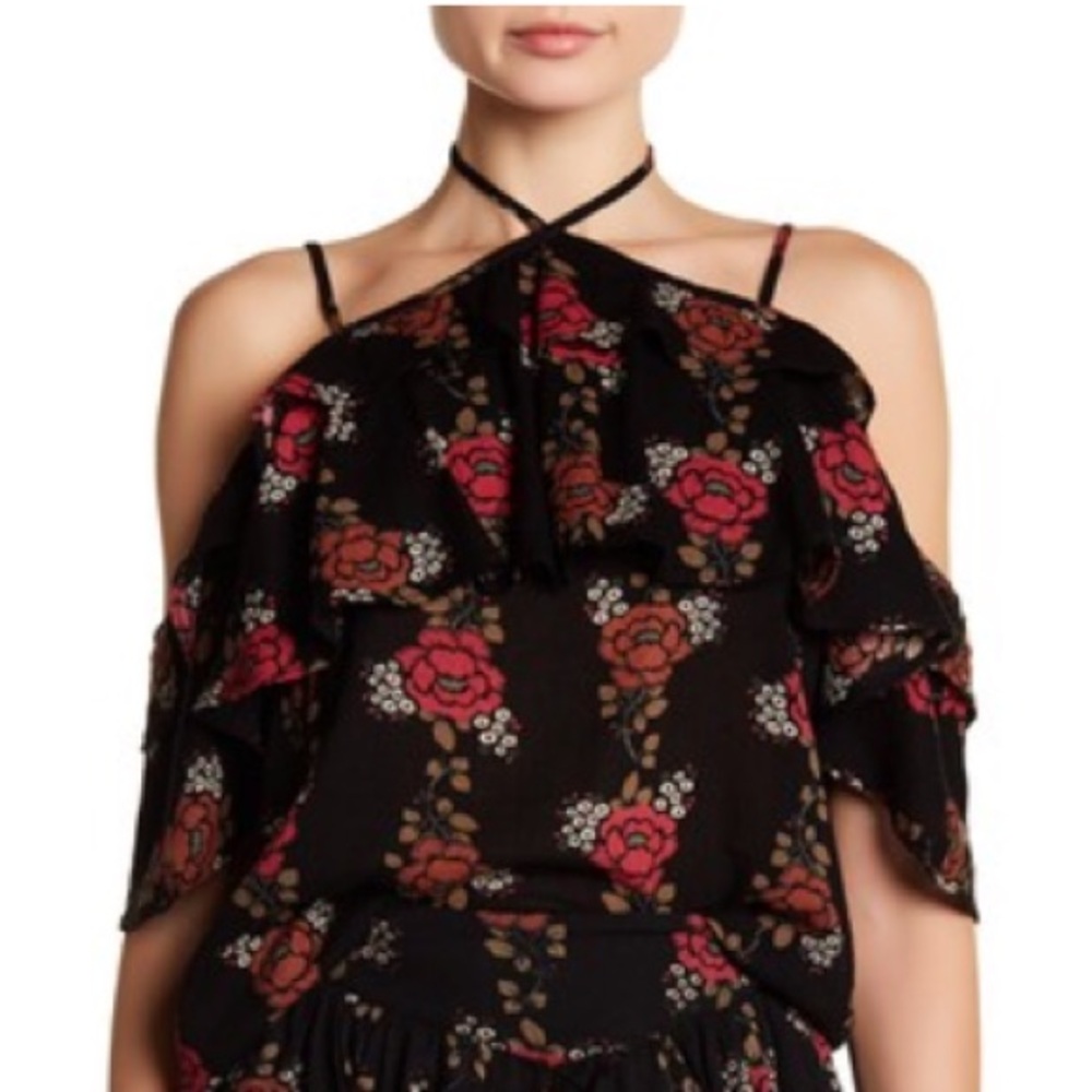 NWT Wild Pearl Floral Ruffle Halter Top Size Large